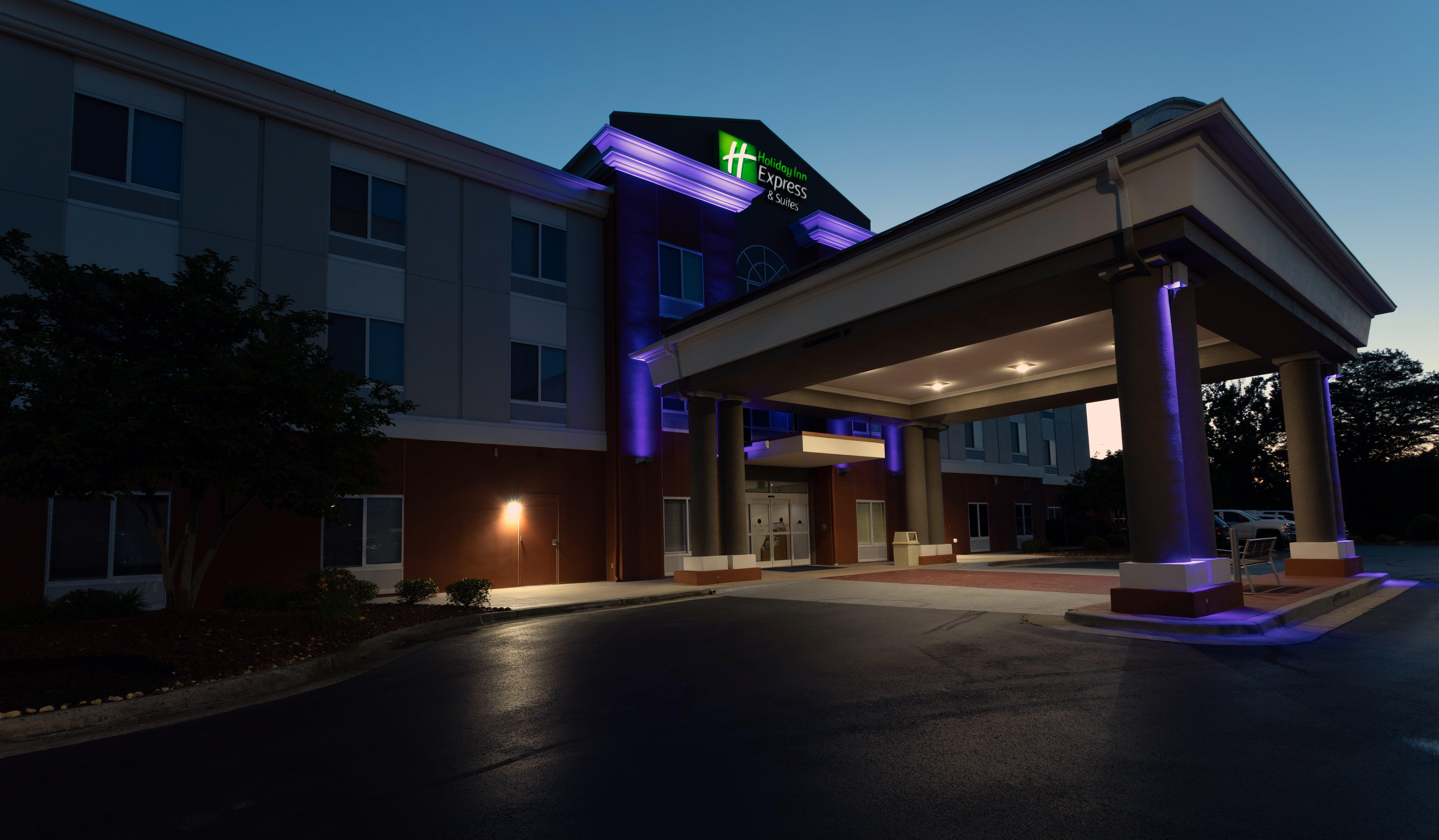 Holiday Inn Express Hotel & Suites Athens By Ihg Exterior foto